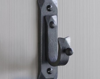 Hand Forged Iron Coat Hooks, Metal Key Holder Rack Rustic Farmhouse Wall Decor Blacksmith Made