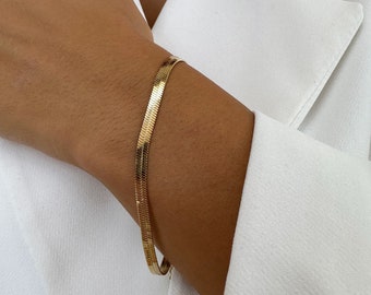 Gold Snake Chain Bracelet• Gold Layering Bracelet• Chain Bracelet • Gold Bracelet Chain • Tarnish Free,Gift for Mom, Gift for Mom