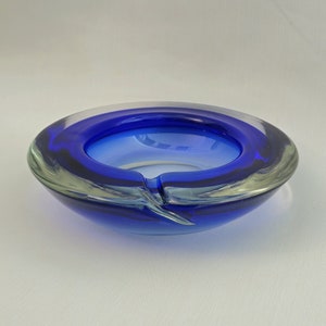 Aschenbecher Muranoglas Blau Transparent Midcentury Modern Italienisches Design 1960er Jahre