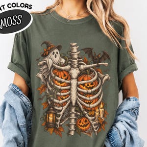 Skeleton Halloween Shirt, Trendy Pumpkin Comfort Colors, Spooky women T-Shirt, Ghost gift tee