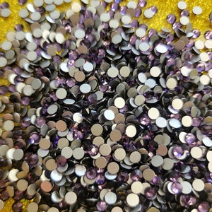 Tanzanite glass rhinestones