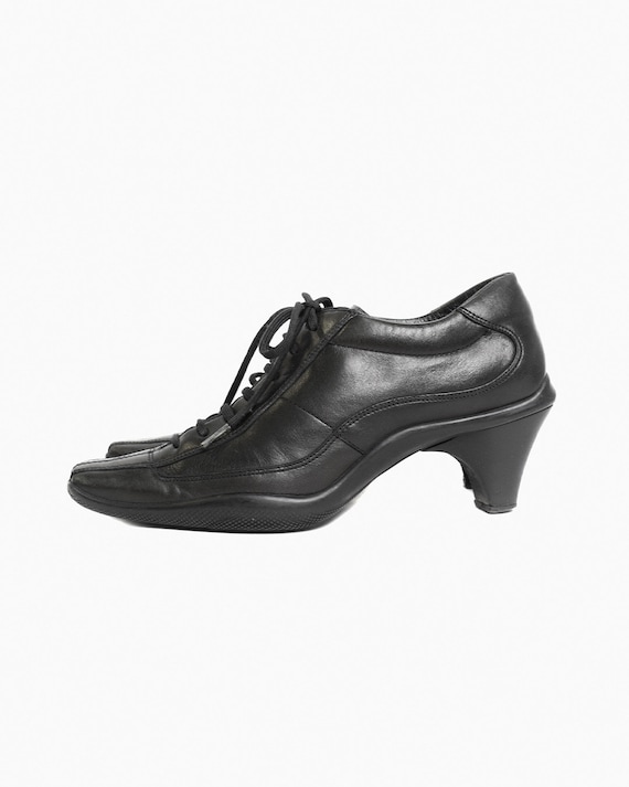 Prada Late 90s Leather Heel Boots - image 3