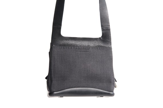 Prada F/W1999 Messenger Bag - image 4