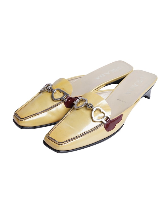 靴 PRADA Heart Leather Mules Prada S/S2000 Heart Chain Mules - Etsy
