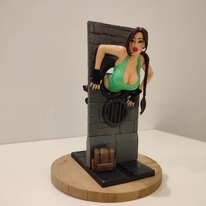 Lara Croft Figure, Action Figurines, 3D Painted Figires, Handmade Miniature Scupulture, Gift Figurine