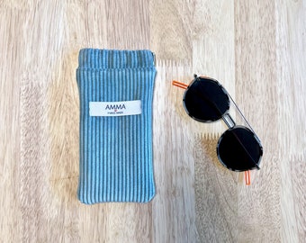 Léon blue corduroy glasses case