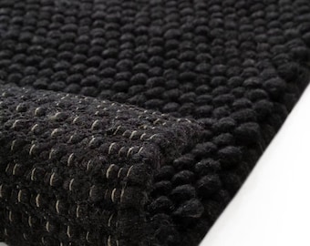 Contemporary Bohemian black  Hand Knitted Chunky Bubble Wool and Cotton Braided Rug for Living Room, Drawing Room, Office, Kitchen