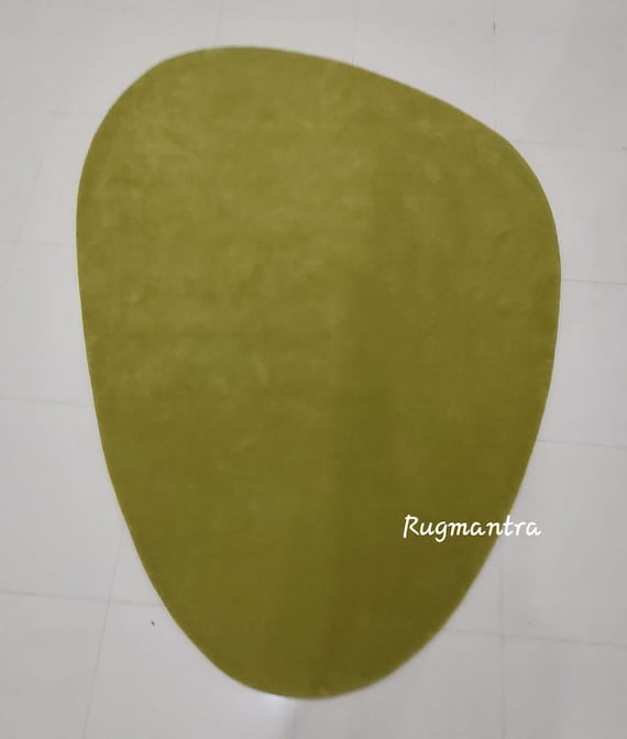 Irregular shape rug Bold Red & Green premium quality 100%wool handtufted rug for living room bedroom non shedding rug Christmas gift home