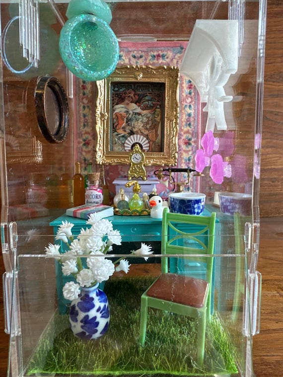 12inch SpaceLoungin’ Shing02 トベタ・バジュン Beach Day Jumping Spider Enclosure: 4x4x8 Acrylic Habitat - Etsy