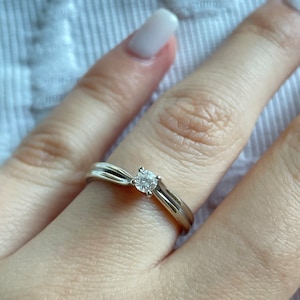 Vintage 9ct White Gold Solitaire Diamond Engagement Ring 0.10ct