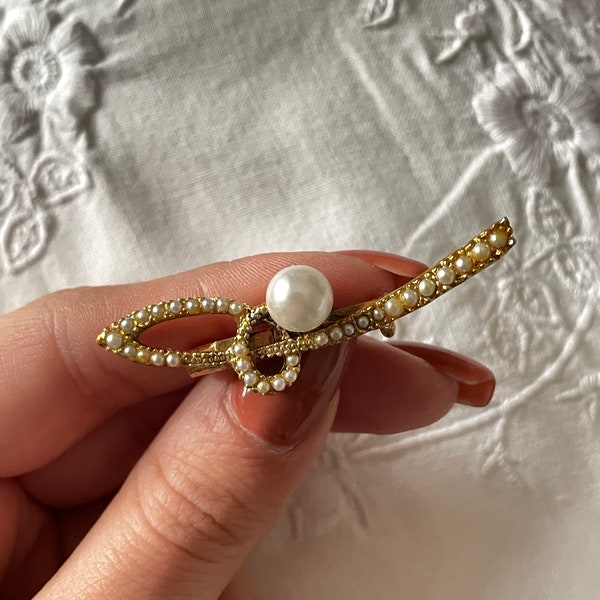 Vintage Gold Plated Seed Pearl Brooch