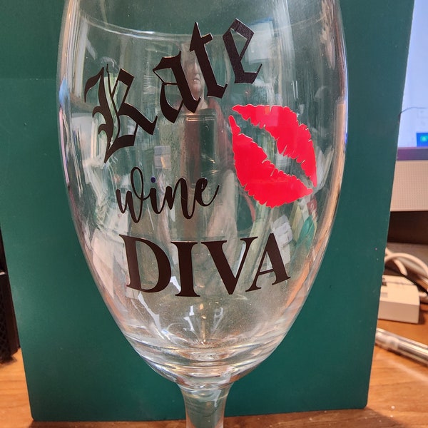 Personalized Diva Long-Stemmed Wine Glass