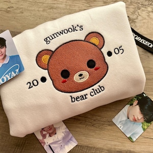 Zero Base  Embroidered Sweatshirt KPop   Gunwook Bear