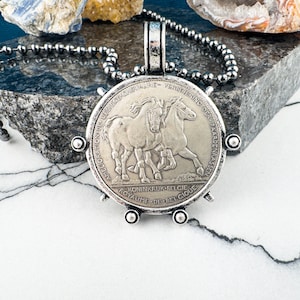 Vintage Belgien Hainaut Pferdehalskette aus brüniertem Silber - Perfektes Geschenk für den Reiter