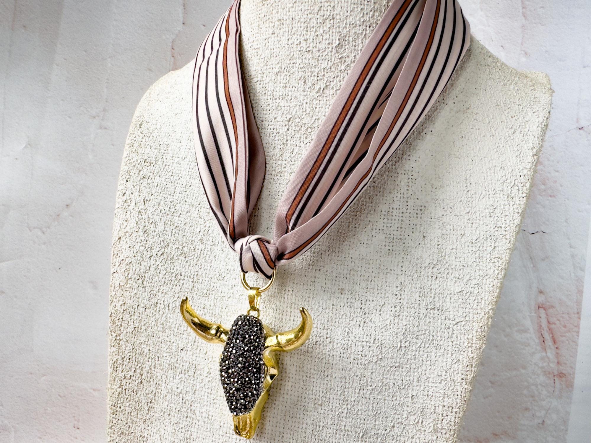 Boho Chic Scarf Necklace with Unique Pendant - Removable Pendant Jewelry - Thumbnail 4