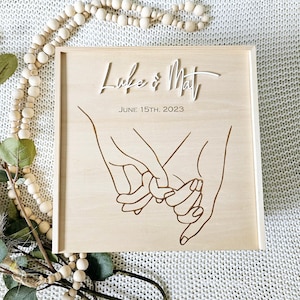Caja de recuerdos, caja de recuerdos personalizada, caja de recuerdos de madera, caja de recuerdos personalizada, caja de regalo de boda, regalo de boda, Sr. y Sr., regalo de pareja, caja de regalo