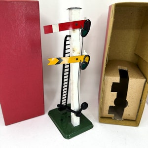 Vintage HORNBY No. 2 Double Arm Signal in O Gauge