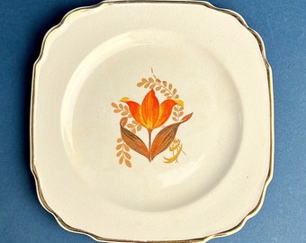 Modern Tulip Square Bread Plate