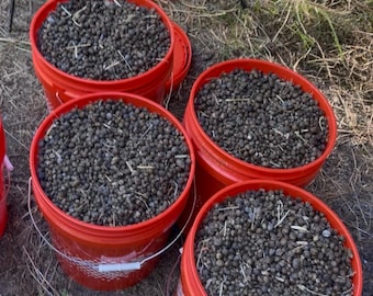 2 libras de fertilizante granulado para conejos