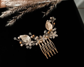 Vintage gold leaf hair comb, bridal antique gold pins, gold leaf flower, crystals hair piece, gold vine for wedding hair