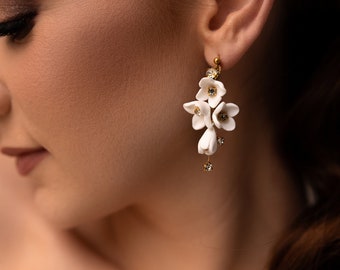 White floral zircons earrings, stud bridal earrings, shiny romantic floral jewelry, chic, feminist earrings for bridal gift