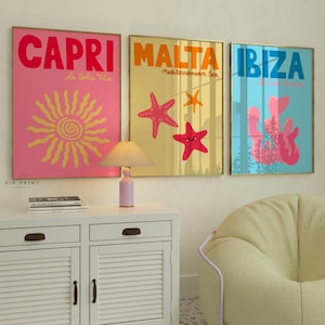 Lot de 3 affiches de voyage preppy, art mural coloré d'été, décoration tendance de vacances côtières, galerie de plage imprimable de Style méditerranéen