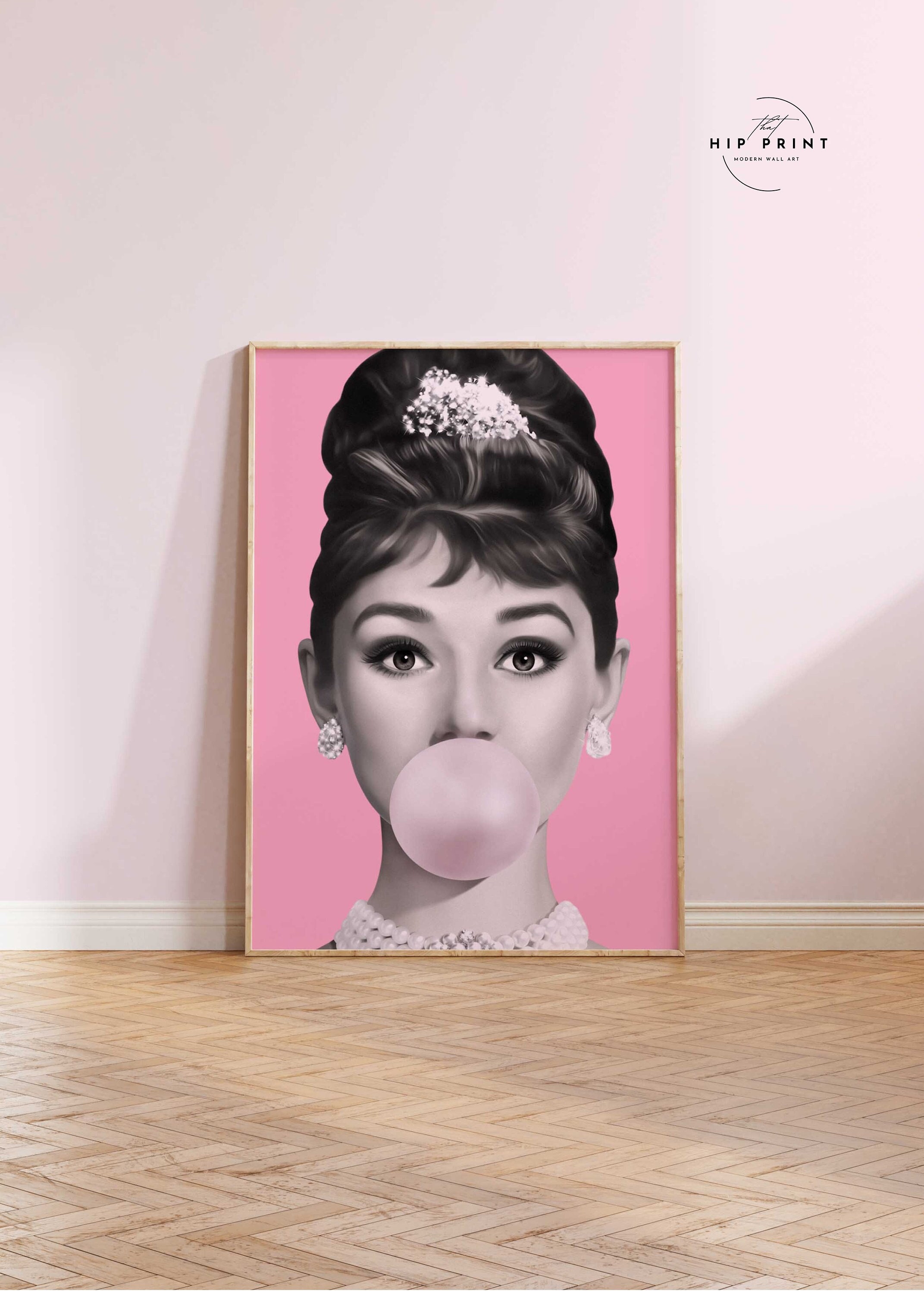 Audrey Hepburn Bubble Gum ,fashion Print Logo INSTANT DOWNLOAD, Stampa Pop  Art, Wall Art, Stampabile, Download Digitale - Etsy, image size:2143x3000