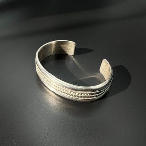 Tom Hawk - Etsy