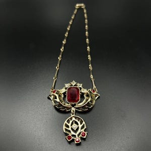 Vintage Fabulous Gold-Toned Red Glass & Clear Rhinestones Necklace