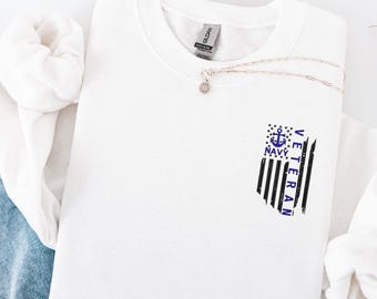Sudadera bordada de veterano de la Marina: regalo con la bandera estadounidense