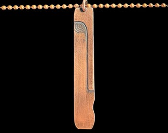 Handgefertigter Kupferbarren-Anhänger — Gelötetes 20-Gauge-Kupferblech mit Kugelkette