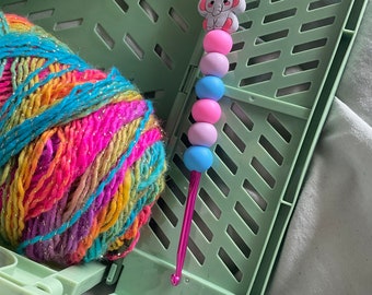 Elephant beaded crochet hook | 4.5mm | handmade crochet hook