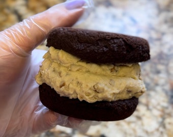 Keto Chocolate Whoopie Pies with Butter Pecan Frosting Recipe