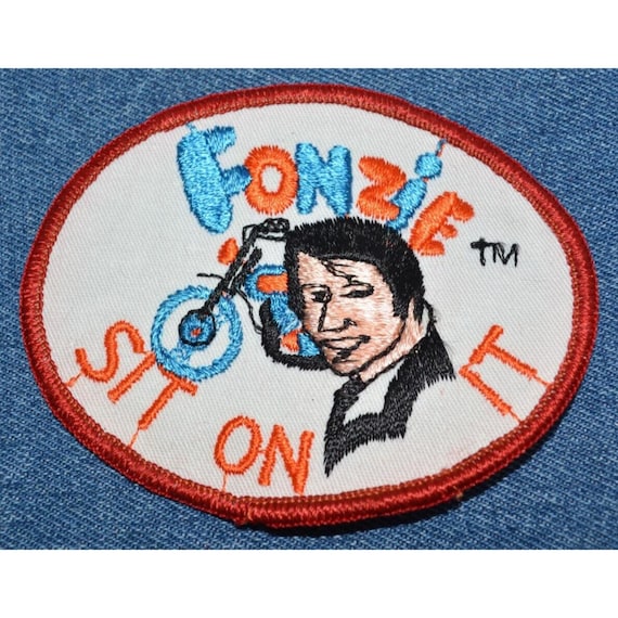 Original NOS Vintage 70s FONZIE 4" Patch TV Show Sitcom Happy Days Sit On It