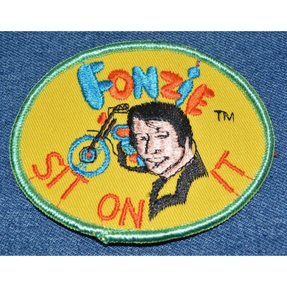 Original NOS Vintage 70s FONZIE 4" Patch TV Show Sitcom Happy Days Sit On It