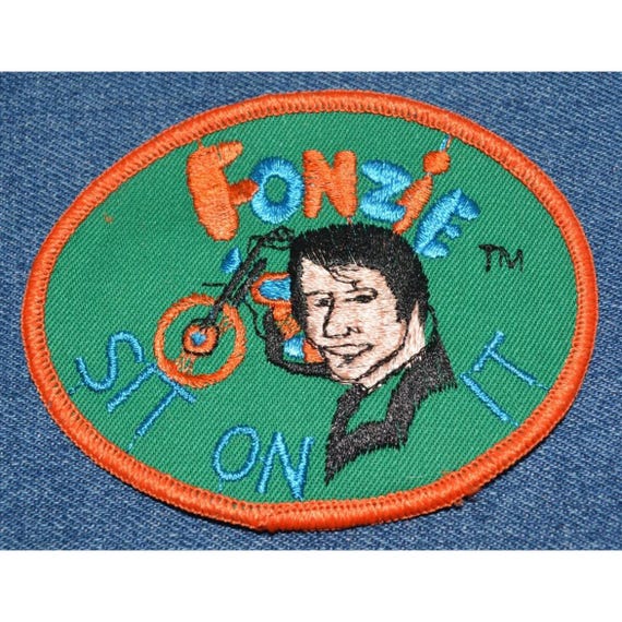 Original NOS Vintage 70s FONZIE 4" Patch TV Show Sitcom Happy Days Sit On It