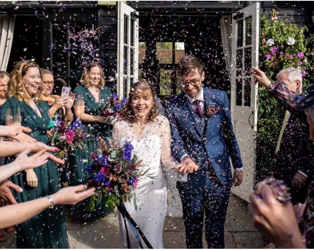 Personalized Dried Petals Confetti Popper for Wedding Exit Ceremony