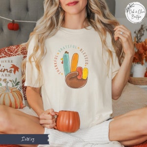 Comfort Colors Thankful Grateful Blessed T-Shirt, Retro Thankful Turkey Fall Shirt,Vintage Thanksgiving Shirt, Trendy Funny Thanksgiving Tee