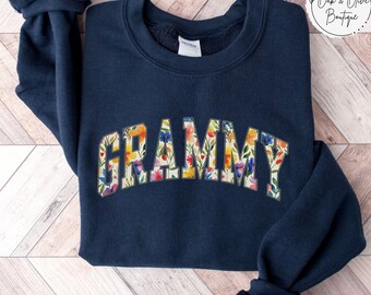 Floral Grammy Sweatshirt, Mothers Day Gift, Varsity Floral Print Grandma Pullover, Trendy Grammy Crewneck Shirt, Gift For Mom, Graphic Tee