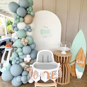 The Big One Surf Birthday l The Big one l Surfboard birthday l DIY Balloon Garland Kit l Retro Surf Birthday l The Big one balloon arch