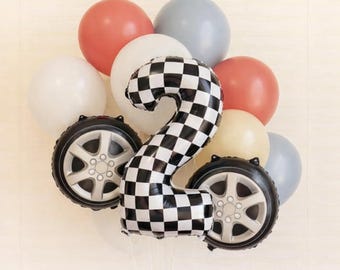 Paquete de globos con temática de autos de carrera: dos globos rápidos, globos de primera vuelta, cumpleaños con temática de primera vuelta a la pista, paquete de globos