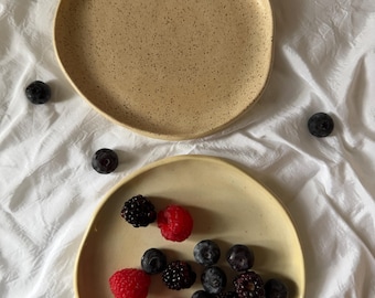 Maison Yuzu Handmade Ceramic Plate