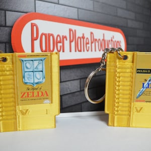 NES カートリッジ キーチェーン - バンドル - ゼルダの伝説 & リンクの冒険 - ゴールド!!!