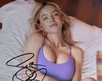 Sydney Sweeney Signed Autographed 8x10 Photo W/ 3rd Party Authentication