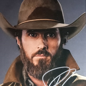 Dave Annable - Signed Autographed 8x10 Photo W/ 3rd Party Authentication - Yellowstone