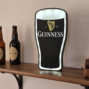 Letrero luminoso de Guinness, lámpara de mesa LED, alimentación USB, 24x12cm - Pinta de cerveza, decoración de bar, cueva de hombre - Regalo vintage irlandés 3D