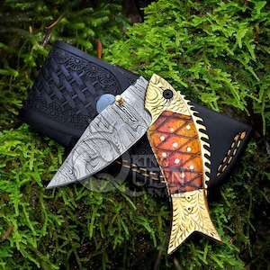 Personalized Damascus Steel Folding Knife, Handmade Pocket Knife, Fishing Knife, Halloween Gift, Birthday Gift, Groomsmen Gift for Him