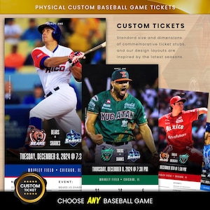 Pu&ograve; includere: Biglietti personalizzati per partite di baseball con foto d'azione dei giocatori. I biglietti includono i dettagli della partita come data, ora e squadre. I layout sono ispirati alle ultime stagioni. &Egrave; visibile anche il testo "CHOOSE ANY BASEBALL GAME".