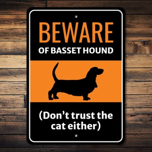 Basset Hound Sign, Beware Dog Sign, Dog Breed Sign, Basset Hound Gift, Dog Owner Gift, Basset Hound Decor, Dog Humor Sign, Dog Metal Sign