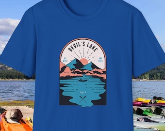 Devils Lake Wisconsin T-Shirt: Badge Style State Park Tee